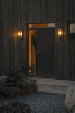 Konstsmide Carpi 230V Wandlamp Flush E27, 20.5x40cm, Transparant Glas, Max 60W 9 Konstsmide Carpi 230V Wandlamp Flush E27, 20.5x40cm, Transparant Glas, Max 60W -Gardena Winkel carpi 230v wandlamp flush e27 205x40cm transparant glas max 60w netstroom 4