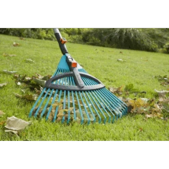 Combisysteem Kunststof Bladhark, Verstelbaar - 35cm - Gardena 8 Combisysteem Kunststof Bladhark, Verstelbaar - 35cm - Gardena -Gardena Winkel combisysteem kunststof bladhark verstelbaar 35cm gardena 4 3