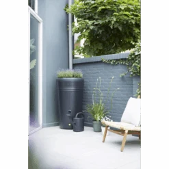 Elho Regenton - Green Basics - 200L - Zwart -Gardena Winkel elho regenton green basics 200l zwart 4 1