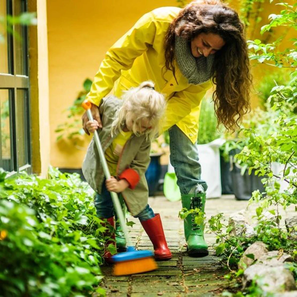 MyFirst Bezem - Fiskars 2 MyFirst Bezem - Fiskars - Afbeelding 2